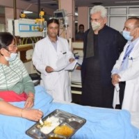 J&K LG meets injured Amarnath pilgrims at Srinagar Hospital