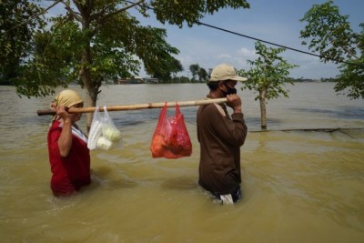 Floods hit 40 villages in Indonesia Floods hit 40 villages in Indonesia