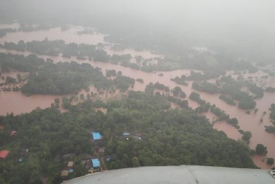 30 buried in Maha hillslide, many others trapped