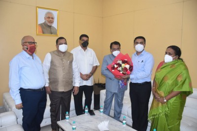 Governor-designate Pillai arrives in Goa, welcome by CM Governor-designate Pillai arrives in Goa, welcome by CM
