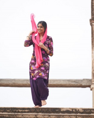 Sai Tamhankar learnt Urdu for her role in 'Mimi' Sai Tamhankar learnt Urdu for her role in 'Mimi'