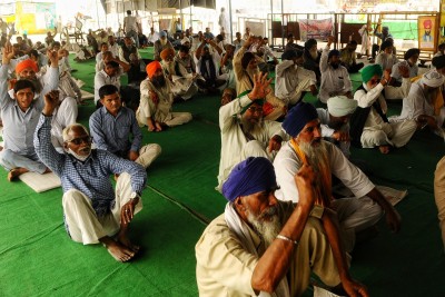 Government still open to discussion with farmers' unions Government still open to discussion with farmers' unions