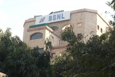 Goa govt takes up connectivity issue with BSNL after students' protest march Goa govt takes up connectivity issue with BSNL after students' protest march