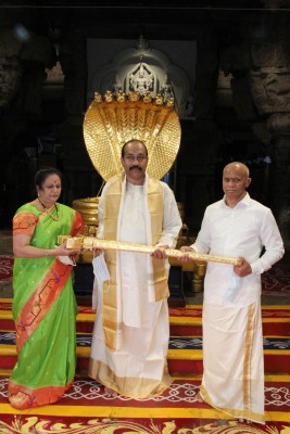 Hyderabad bizman donates Rs 1 cr gold sword to Tirupati deity Hyderabad bizman donates Rs 1 cr gold sword to Tirupati deity