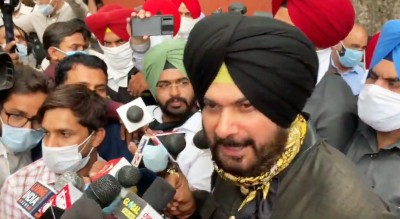 Amid feud Punjab Congress MPs to meet in Delhi Amid feud Punjab Congress MPs to meet in Delhi