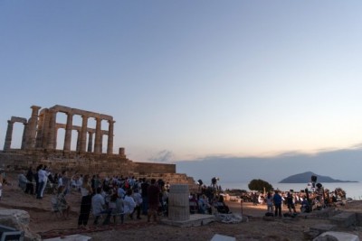 'Economic prospects bright for Europe, Greece' 'Economic prospects bright for Europe, Greece'