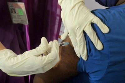 TN looking at free vaccination in pvt hospitals with CSR support TN looking at free vaccination in pvt hospitals with CSR support