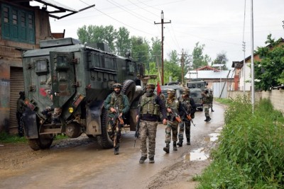 2 terrorists killed in Srinagar encounter 2 terrorists killed in Srinagar encounter
