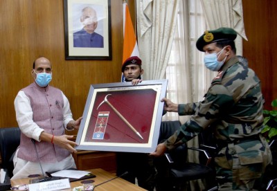 Rajnath lauds Army's tough terrain expedition in Himalayan region Rajnath lauds Army's tough terrain expedition in Himalayan region