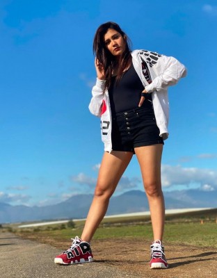 Aastha Gill: No one's dependent on film songs anymore Aastha Gill: No one's dependent on film songs anymore