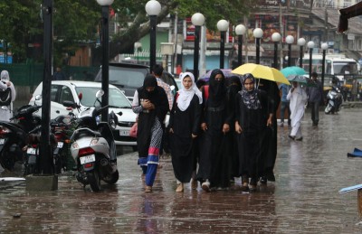 IMD issues severe weather alert in J&K IMD issues severe weather alert in J&K