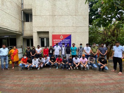 Fake Delhi call centre busted, 26 held for duping 1,250 US citizens Fake Delhi call centre busted, 26 held for duping 1,250 US citizens