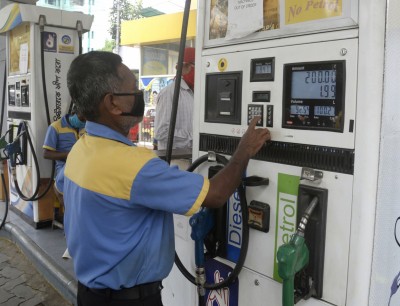 OMCs pause petrol, diesel price hike on Sunday OMCs pause petrol, diesel price hike on Sunday