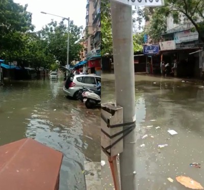 Rains wreak havoc in Mumbai, toll increases to 22 Rains wreak havoc in Mumbai, toll increases to 22