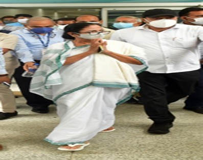 Mamata sets out for Delhi with an agenda