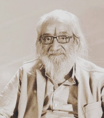 Maha celebrates as eminent author Babasaheb Purandare turns 100