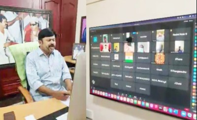 Communication wars erupt as two ex-AIADMK leaders eye comeback Communication wars erupt as two ex-AIADMK leaders eye comeback