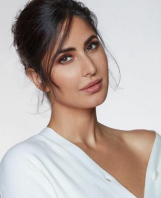 B-Town shares love for birthday girl Katrina Kaif B-Town shares love for birthday girl Katrina Kaif