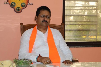 BJP shouldn't listen to everything Yediyurappa says: BJP leader BJP shouldn't listen to everything Yediyurappa says: BJP leader