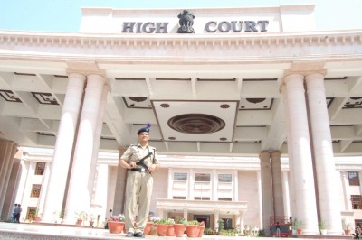 Allahabad HC rejects bail plea of ANM who threw jabs Allahabad HC rejects bail plea of ANM who threw jabs