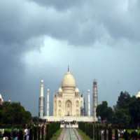 Afghan diplomats visits Taj Mahal amid weekend lockdown