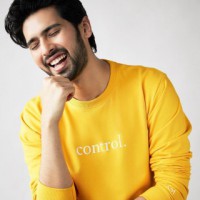 Armaan Malik launches merchandise on 26th birthday