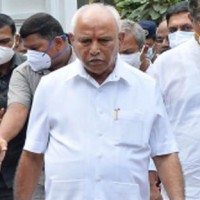 Yediyurappa reaches legislature party meet with Pradhan, Reddy