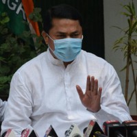 Pegasus affair: Maha Congress protests outside Raj Bhavan