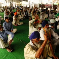 Government still open to discussion with farmers' unions