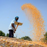 Kisan Sansad demands repeal of Essential Commodities Amendment Act