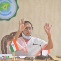 Mamata accuses Modi govt of showing vindictive attitude