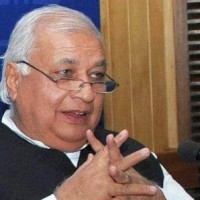 Kerala Guv keeps his word, to join fast against dowry