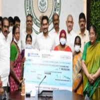 Jagan disburses Rs 491 crore to over 3 lakh women