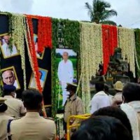 Noted farmer leader Made Gowda cremated with state honours