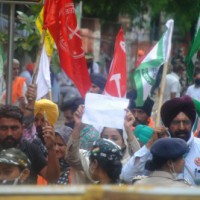 Farmers reach Jantar Mantar to protest against farm laws