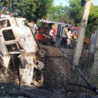 Gurugram: 2 burnt alive as car catches fire after collision with pole