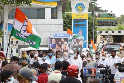 Cong to hold 10-day protest against fuel price hike, unemployment Cong to hold 10-day protest against fuel price hike, unemployment