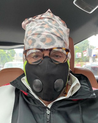 Big B back to work, for first day shoot after lockdown 2.0
