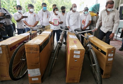 Youth Cong sends bicycles to Modi, Shah over fuel price rise Youth Cong sends bicycles to Modi, Shah over fuel price rise