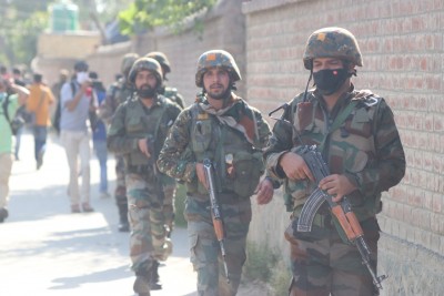 3 terrorists gunned down in Kulgam encounter 3 terrorists gunned down in Kulgam encounter