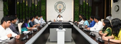 Housing for poor scheme should not turn out into slums: Jagan Housing for poor scheme should not turn out into slums: Jagan