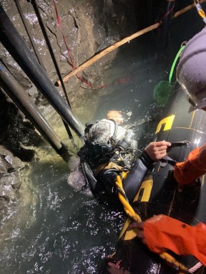 Indian Navy operation to find trappped Meghalaya miners continues, one body recovered Indian Navy operation to find trappped Meghalaya miners continues, one body recovered