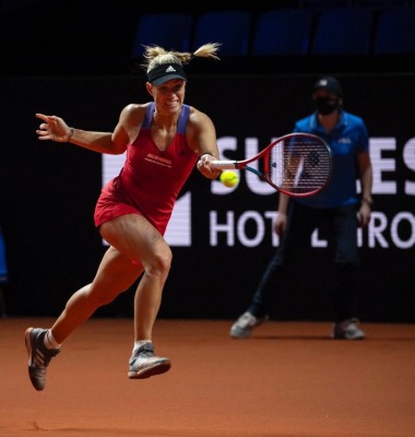 Bad Homburg Open: Kerber seals final berth with win over Kvitova Bad Homburg Open: Kerber seals final berth with win over Kvitova