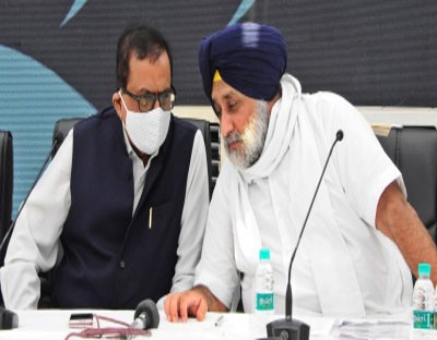 SAD joins hands with BSP for Punjab polls; latter to contest 20 seats SAD joins hands with BSP for Punjab polls; latter to contest 20 seats