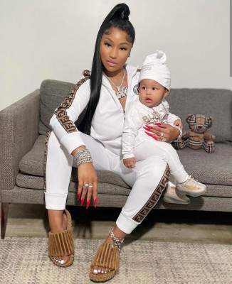 Nicki Minaj, son twin in new photos on social media Nicki Minaj, son twin in new photos on social media