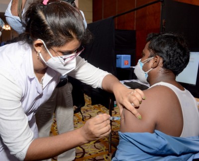 Recoveries continue to outnumber new Covid cases in K'taka Recoveries continue to outnumber new Covid cases in K'taka