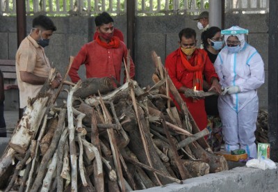 Maha: Covid cases drop, but death toll crosses 99K Maha: Covid cases drop, but death toll crosses 99K