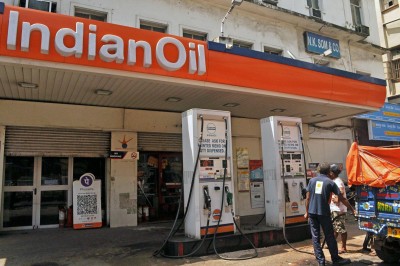 Fuel price rise paused on Monday after rising for 2 days Fuel price rise paused on Monday after rising for 2 days