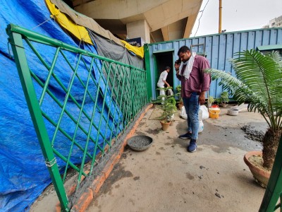 Farmers 'reinforce' protest site to guard against rain, storm Farmers 'reinforce' protest site to guard against rain, storm