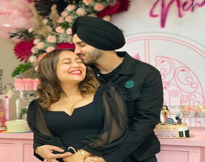 Neha Kakkar thanks hubby Rohanpreet for gifting her 'life'